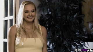 ���ਿਲ੍ਫ਼ ਲੌਰੇਨ ਫਿਲਿਪਸ ਅਤੇ ਕਾਮੋਤੇਜਤ ਨੌਜਵਾਨ Paisley ਪੌਰਟਰ ਨੂੰ ਲੈ ਕੇ ਕਾਮੁਕ ਘੁੜਸਵਾਰ ਲੂੰਡ Chibbles ਵੱਡੀ ਆਦਮੀ ਮੀਟ