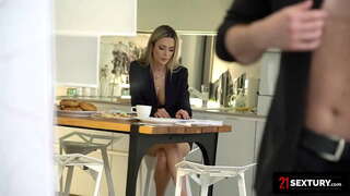 Romunski Babe Ljubi Dobro Assfucking, Da Začnete Svoj Dan