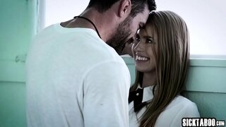 Sexy babe gezogen grote harde penis