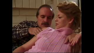 Ыстық қалыптастырған Шарин Вуд отсасывает мүшесі үшін терең просверлить киску және cum болады арналған задницу